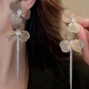 Silver Flower Chandelier Earrings, Silver Flower Drop Earrings